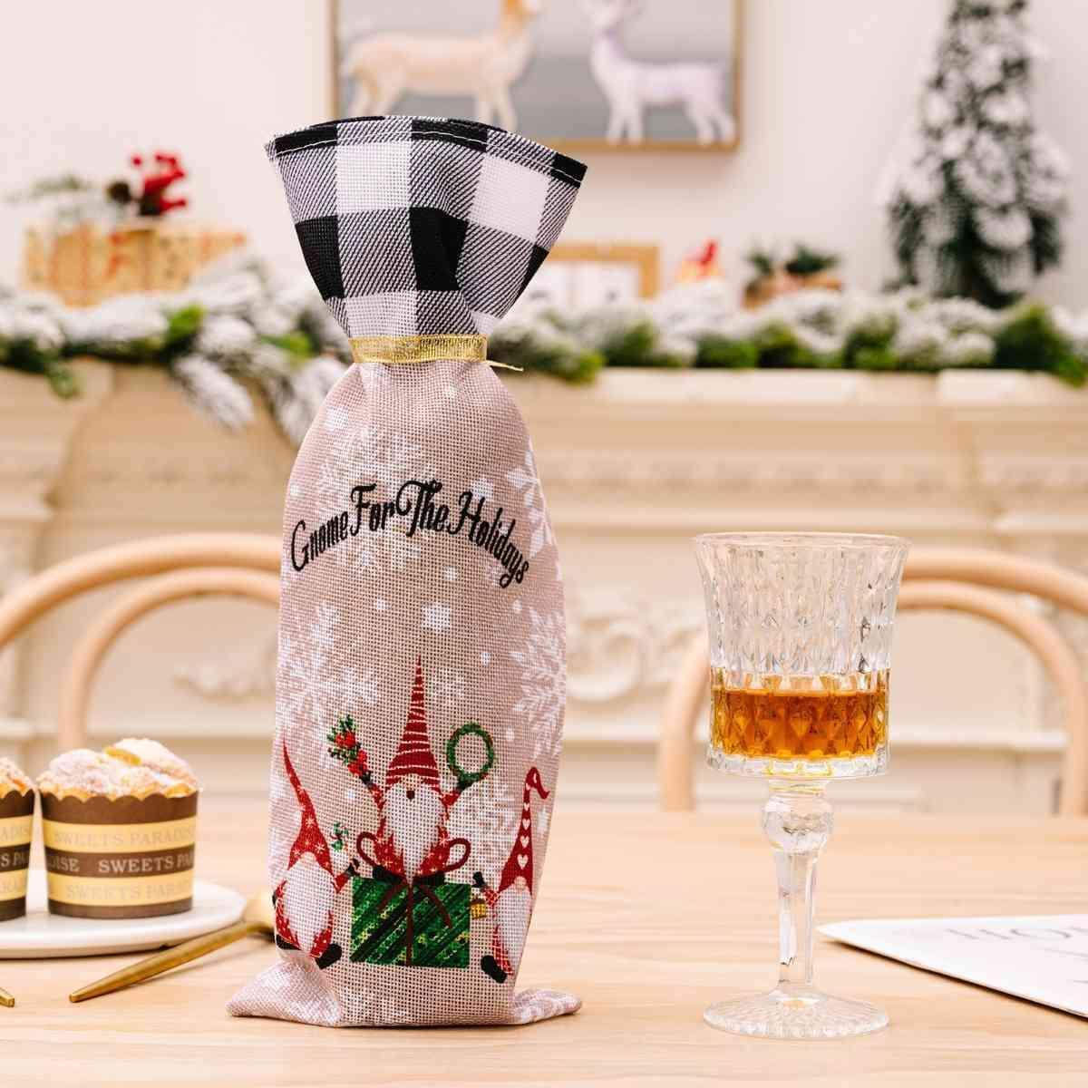 2-Piece Christmas Plaid Wine Bottle Covers CHILLSTAR